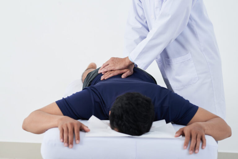 From Chronic Pain to Optimal Wellness: A Holistic Look at Chiropractic and Functional Medicine